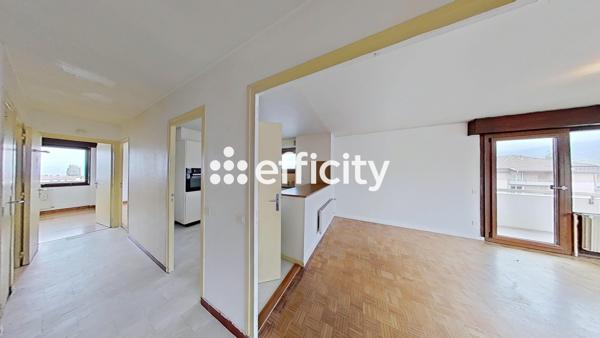 Appartement
         4 pièces
        - 85 m²