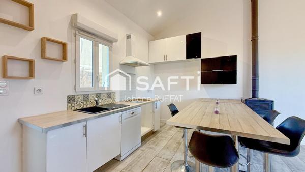 Maison T2 Bis (Chambre, bureau, jardinet, parking)