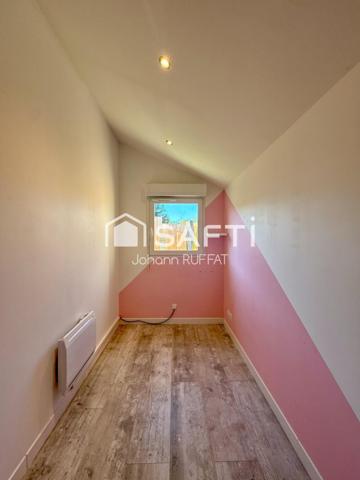 Maison T2 Bis (Chambre, bureau, jardinet, parking)