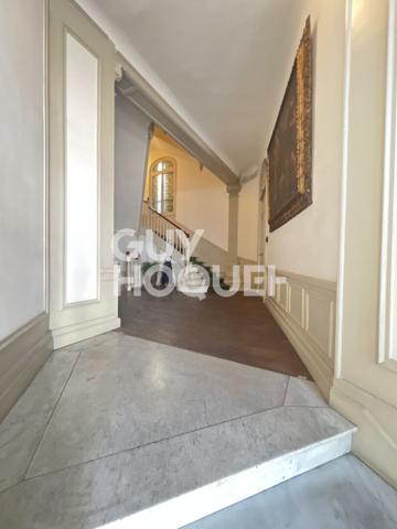 Appartement T5 face Dame de France