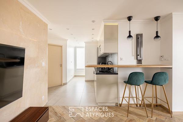 Appartement rénové avec terrasse en avant dernier étage