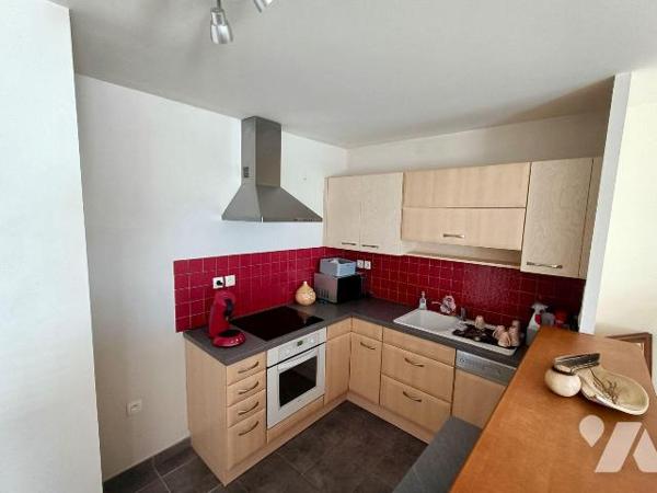 BRUZ - domaine de Ker Fleuri - au rez-de-chaussée d'une petite résidence - beau type III de plu...