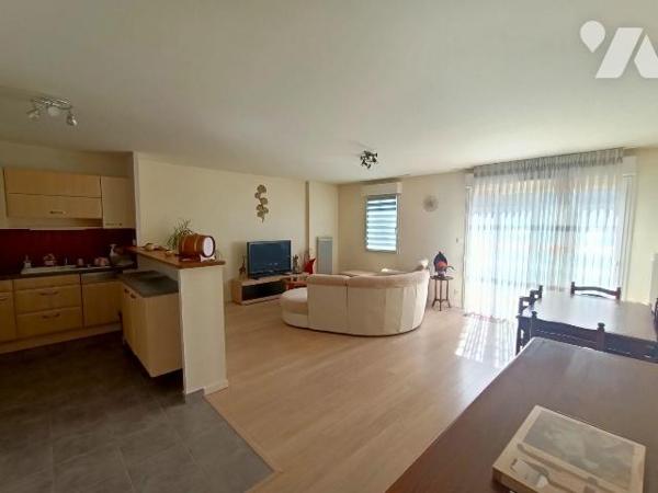 BRUZ - domaine de Ker Fleuri - au rez-de-chaussée d'une petite résidence - beau type III de plu...