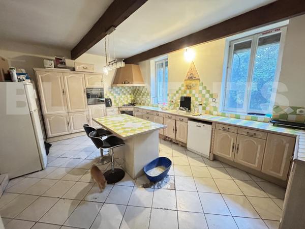 Grande Maison Familiale de 242 m² sur 1 471 m² de terrain – Auxy (45340) 