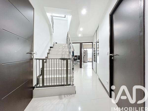 Maison à vendre 6 pièces 150 m² Isneauville