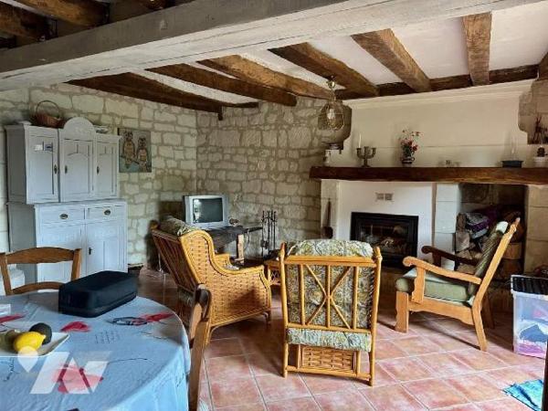 De retour à la vente !!!

Ensemble immobilier idéal pour résidence principale et/ ou  investi...