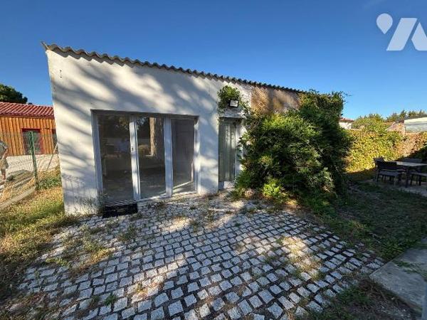 A VENDRE, Gironde, proximité Bordeaux, LUDON MEDOC, centre ville, sur un terrain de 294 m², mai...