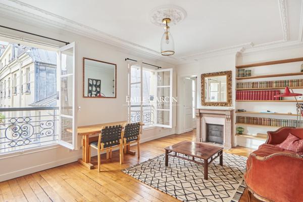 A vendre -  appartement - 45 m² - Paris - 75007 - Carré des Antiquaires