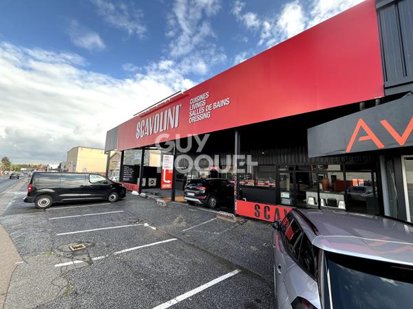 Local 1ier ordre Av principale du Mas Guerido