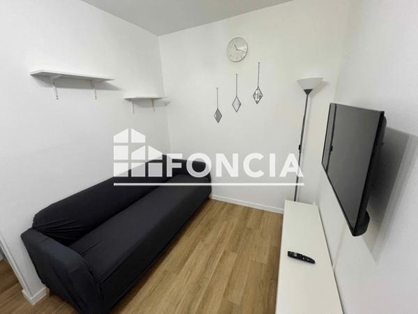 Location Studio meublé 13.39 m² - 10 RUE MARCEL THOMAS LAVOLLEE - COLOCATION 3 CHAMBRES Tours 37000