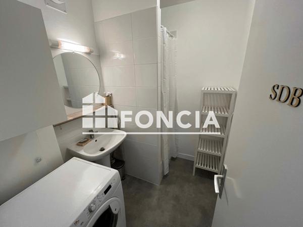 Location Studio meublé 13.39 m² - 10 RUE MARCEL THOMAS LAVOLLEE - COLOCATION 3 CHAMBRES Tours 37000