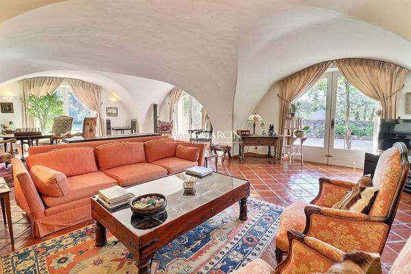 Mas provençal du XVIIIe siècle au coeur du Sud Luberon