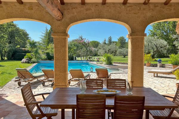 Mas provençal du XVIIIe siècle au coeur du Sud Luberon