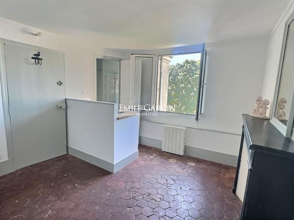 A vendre-Versailles St Louis-Studio rénové - 14,13 m²