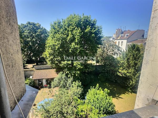 A vendre-Versailles St Louis-Studio rénové - 14,13 m²