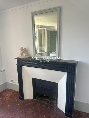 A vendre-Versailles St Louis-Studio rénové - 14,13 m²