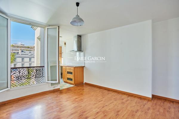À VENDRE - Appartement - Paris - 75018 - Montmartre - 2 pièces - 1 chambre - 32 m²