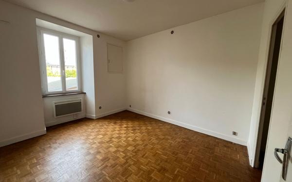 Appartement à louer    2 pièces •  Marcillac-Vallon