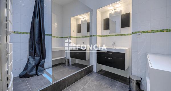 À vendre Appartement 2 pièces 74.77 m² - Annecy 74000