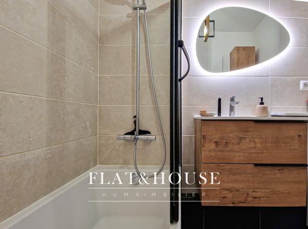 T3 | DERNIER ÉTAGE | PARFAIT ÉTAT | VUE LOIRE | BALCON | PARKING SOUS SOL