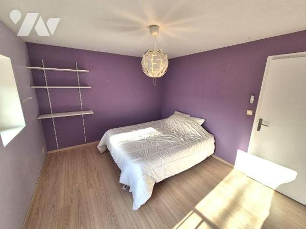 A Gyé Sur Seine, village viticole en champagne, venez découvrir cette magnifique maison de Maît...