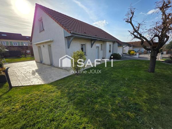 Maison individuelle de 151m2 avec garage et terrain arboré