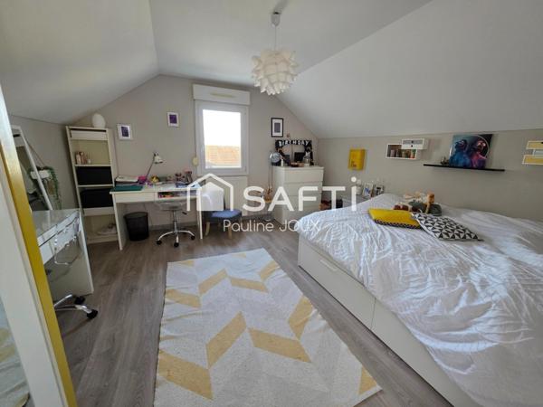 Maison individuelle de 151m2 avec garage et terrain arboré