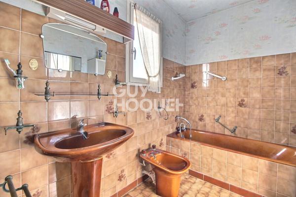 Appartement 3 pièce(s) 70 m2 avec terrasse et garage Tarascon
