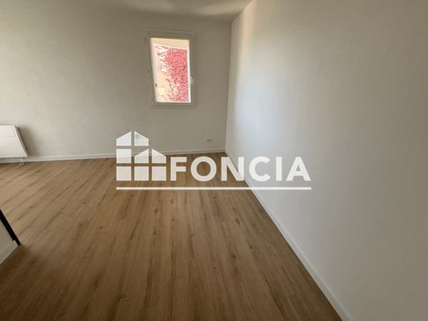 Location Studio 20 m² - 3 AVENUE DU PRESIDENT ANGOT Pau 64000