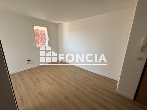 Location Studio 20 m² - 3 AVENUE DU PRESIDENT ANGOT Pau 64000