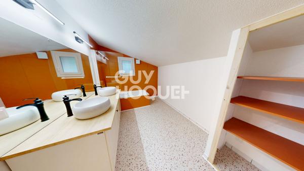 MAISON À VENDRE DE 8 PIÈCES DE 201,00 M²