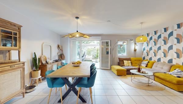 Maison 5 pièces sur 3 niveaux jardinet et garage Larressore