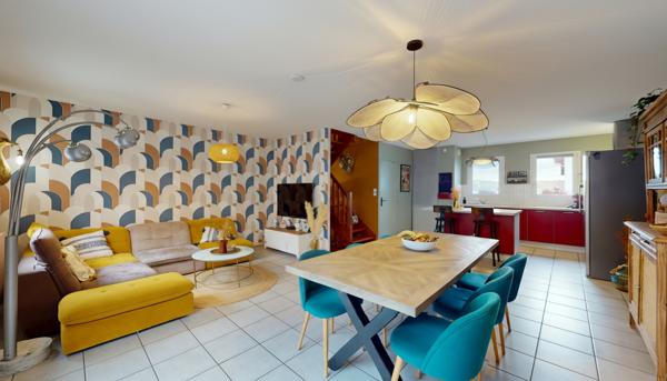 Maison 5 pièces sur 3 niveaux jardinet et garage Larressore