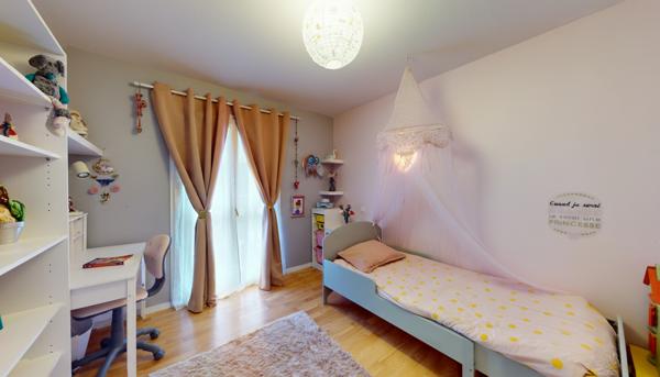 Maison 5 pièces sur 3 niveaux jardinet et garage Larressore