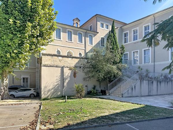 Appartement
         3 pièces
        - 99 m² 210 000 € *