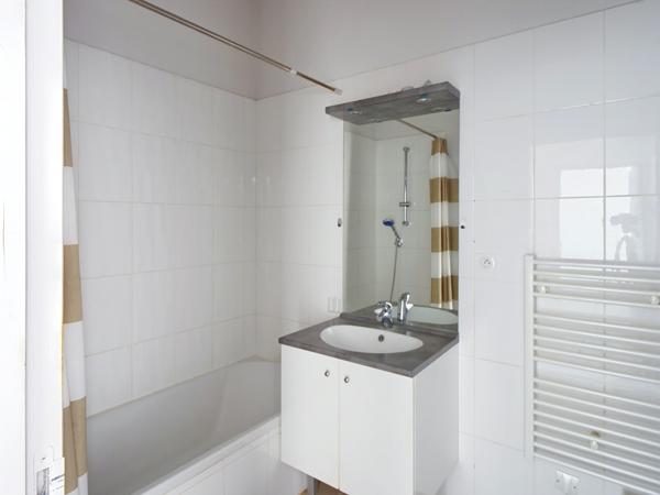 Appartement
         3 pièces
        - 99 m² 210 000 € *