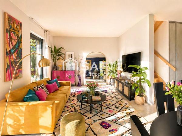 Appartement avec grande terrasse, traversant, lumineux