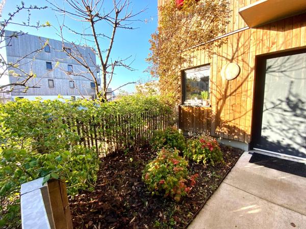 Appartement avec grande terrasse, traversant, lumineux