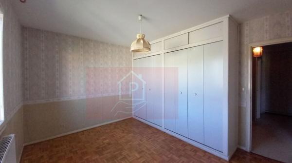 Maison mitoyenne guilherand proche écoles et collège 240 000 €