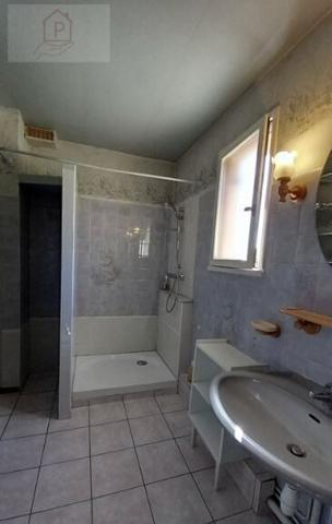 Maison mitoyenne guilherand proche écoles et collège 240 000 €