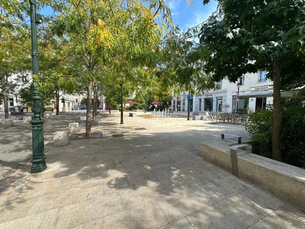 Appartement à vendre 2 pièces LA GARENNE COLOMBES (92)