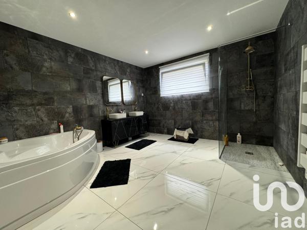 Maison à vendre 10 pièces 212 m² Hénin-Beaumont