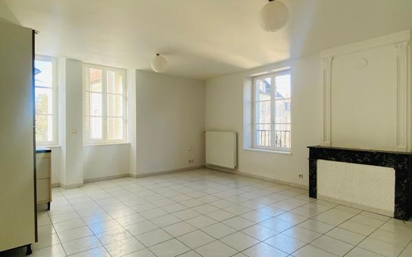 Appartement à louer    3 pièces •  Neufchâteau