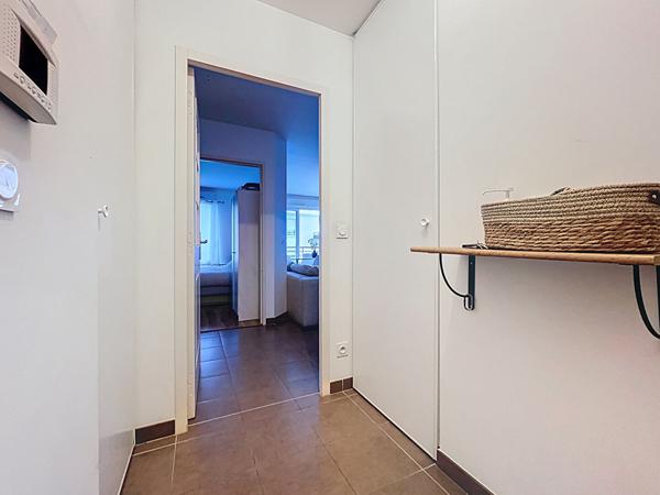 A vendre - Appartement T2 de 45 m² avec balcon et garage dans résidence récente (2012) avec ascenseur "Angers Gare/ Visitation"