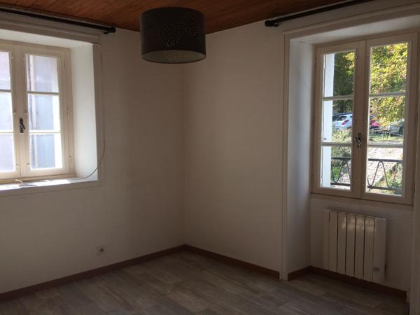 Appartement FONTENAY LE COMTE - 1 pièce(s) - 23 m2