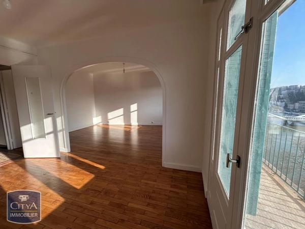 Appartement à louer 4 pièces 79.86m²