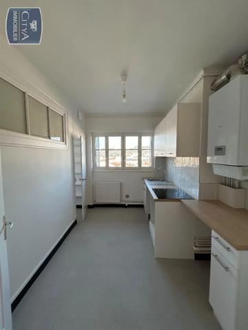 Appartement à louer 4 pièces 79.86m²