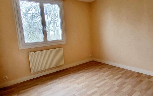 Appartement à vendre    3 pièces • 70,70 m2 Gien