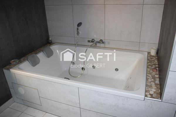 Grande maison familiale de caractère