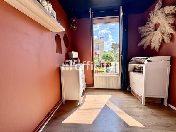 Maison
         4 pièces
        - 71 m² 299 000 € *